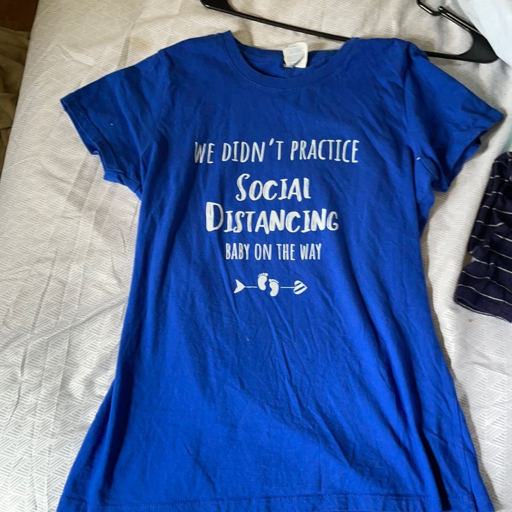Blue social distance T